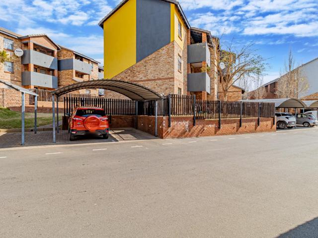 Apartment for sale in Tembisa, Gauteng
