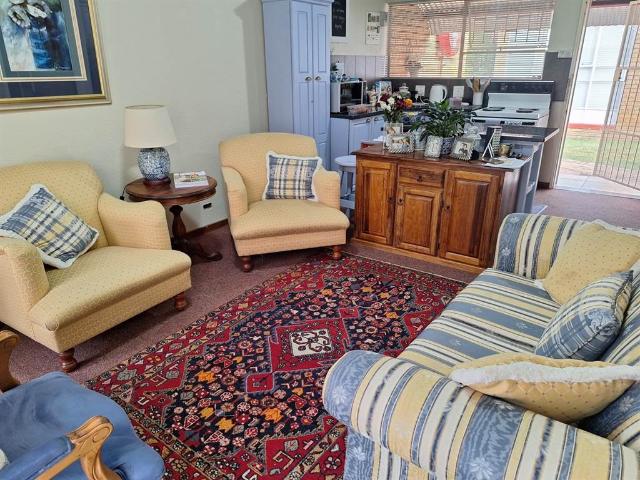 Apartment for sale in Dr Kenneth Kaunda, North West