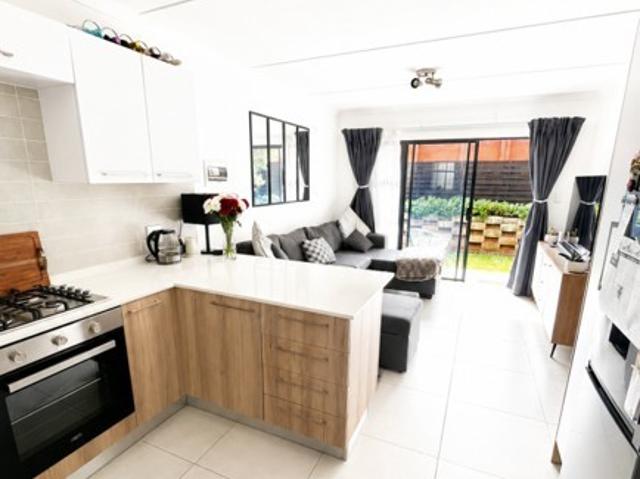 Apartment for sale in Kempton Park, City of Ekurhuleni Metropolitan Municipality