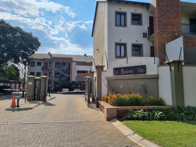 Apartment for rent in Waterkloof, Gauteng