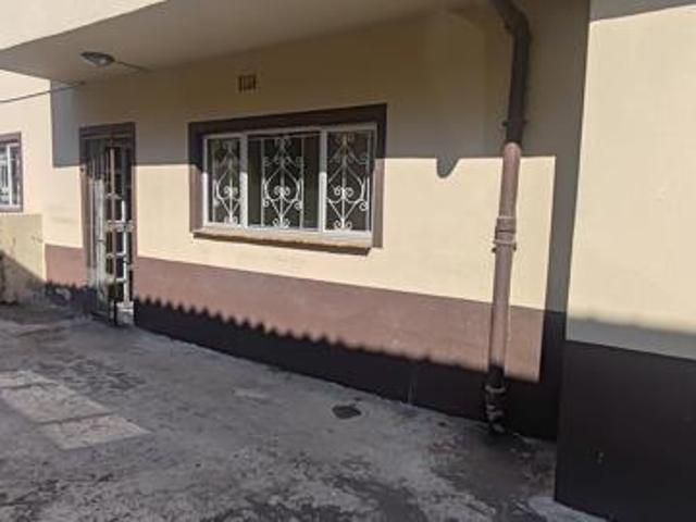 Apartment for rent in Chatsworth, Kwazulu-natal