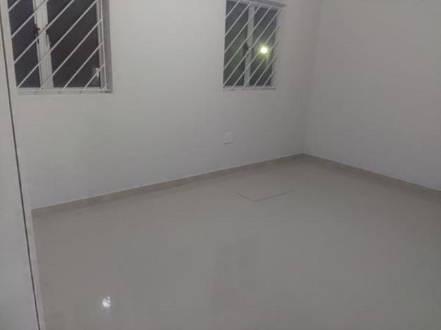 Apartment for rent in Seaview, Kwazulu-natal