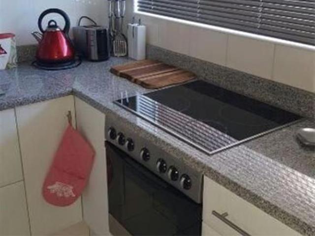 Apartment for rent in Seaview, Kwazulu-natal