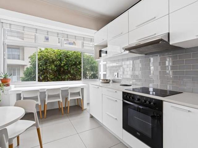 Apartment for sale in Cape Town, Western Cape