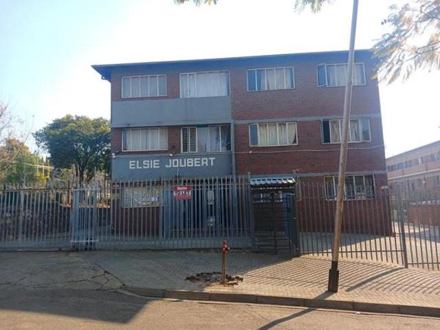 Apartment for rent in Waterkloof, Gauteng