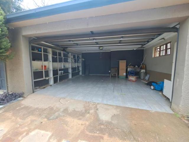 Apartment for rent in Waterkloof, Gauteng