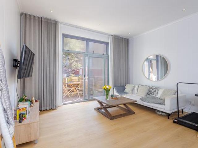 Apartment for sale in Cape Town, Western Cape