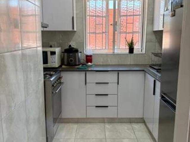 Apartment for rent in Berea, Durban