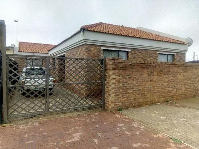 Apartment for rent in Soweto, Gauteng