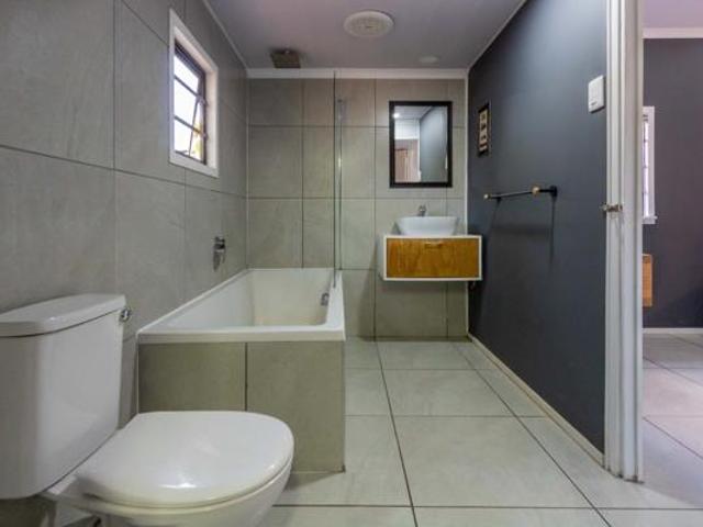 Apartment for rent in Seaview, Kwazulu-natal
