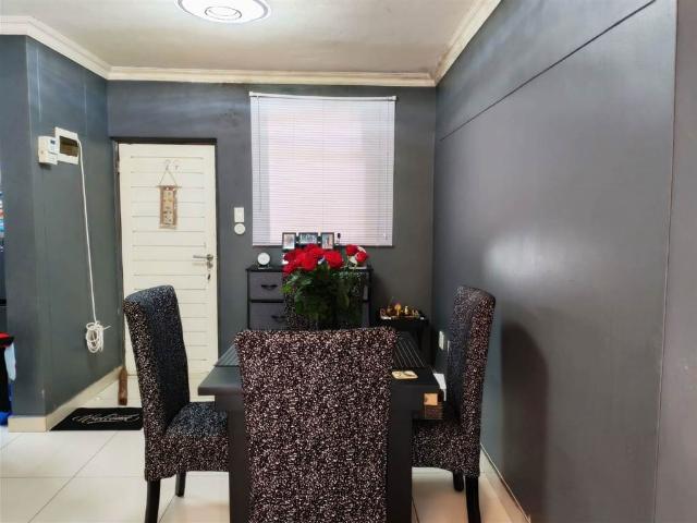Apartment for sale in Seaview, Kwazulu-natal
