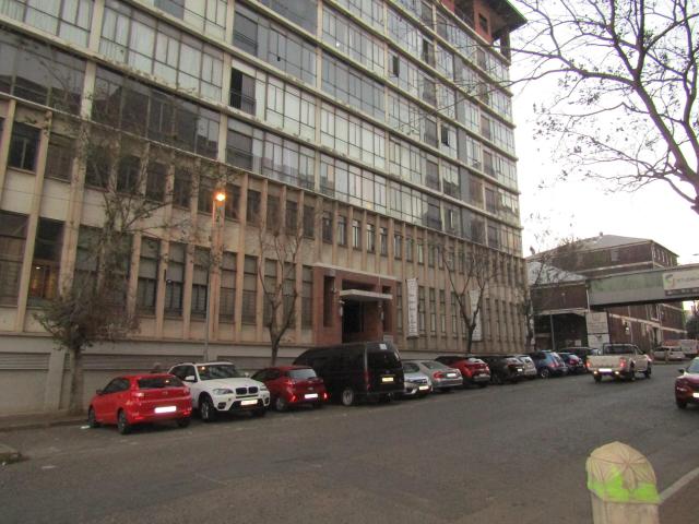 Apartment for sale in Vosloorus, Gauteng