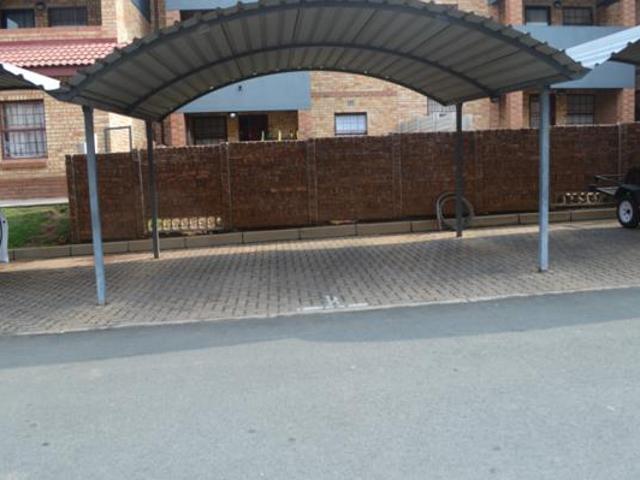 Apartment for sale in Vosloorus, Gauteng