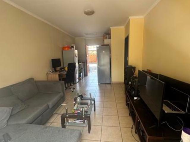 Apartment for sale in Vosloorus, Gauteng