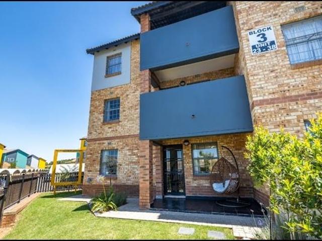 Apartment for sale in Vosloorus, Gauteng