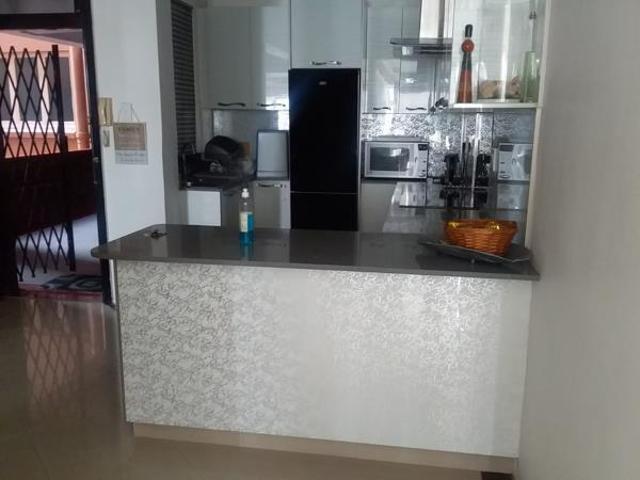 Apartment for rent in Seaview, Kwazulu-natal