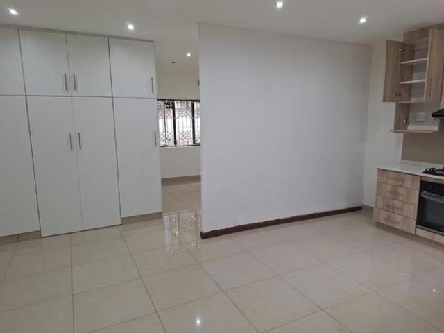 Apartment for rent in Seaview, Kwazulu-natal