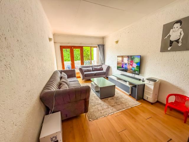 Apartment for sale in Vosloorus, Gauteng