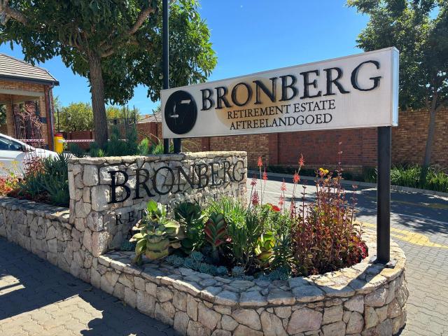 Apartment for rent in Waterkloof, Gauteng