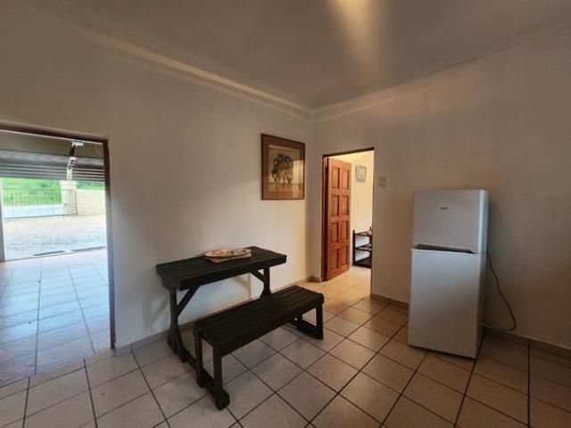 Apartment for rent in Jeffreys Bay, Kouga Local Municipality