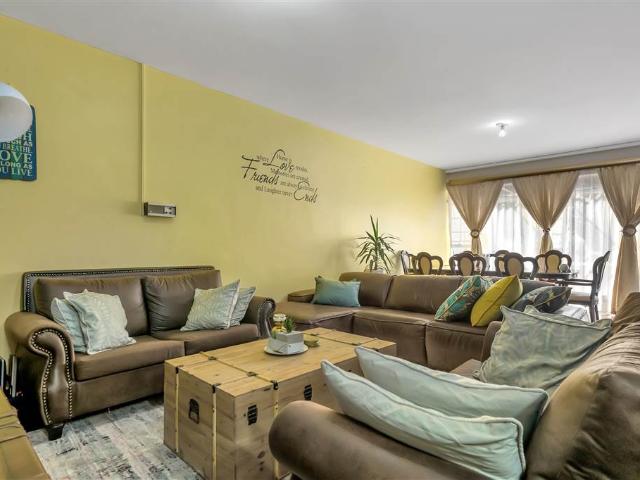 Apartment for sale in Vosloorus, Gauteng