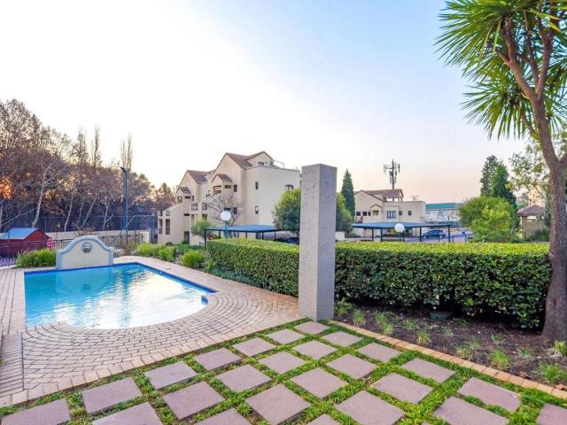 Apartment for sale in Sandton, City of Johannesburg Metropolitan Municipality