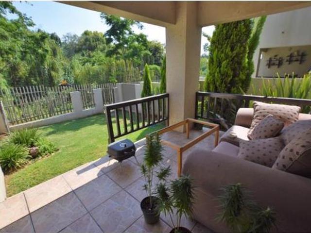 Apartment for rent in Paulshof, Alexandra