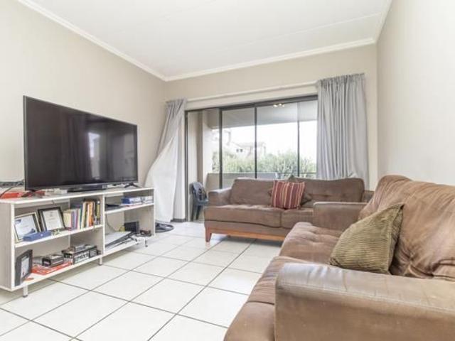 Apartment for rent in Paulshof, Alexandra