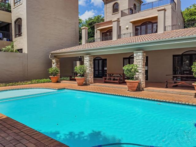 Apartment for sale in Sandton, City of Johannesburg Metropolitan Municipality