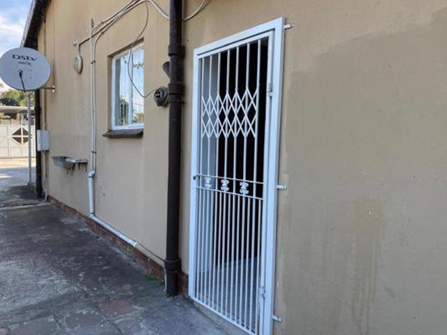 Apartment for rent in Seaview, Kwazulu-natal