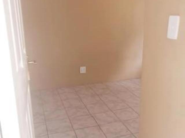 Apartment for rent in Seaview, Kwazulu-natal