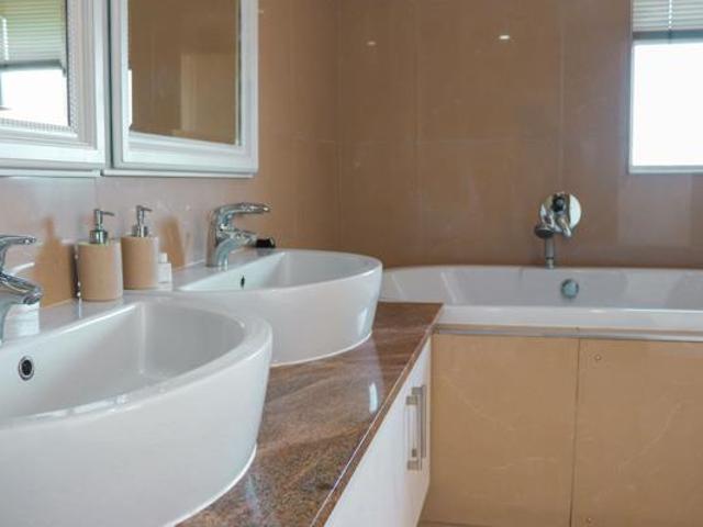 Apartment for sale in Seaview, Kwazulu-natal