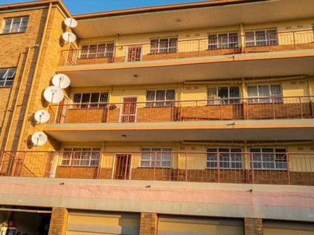 Apartment for sale in Dr Kenneth Kaunda, North West