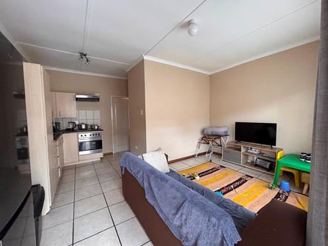 Apartment for sale in Dr Kenneth Kaunda, North West