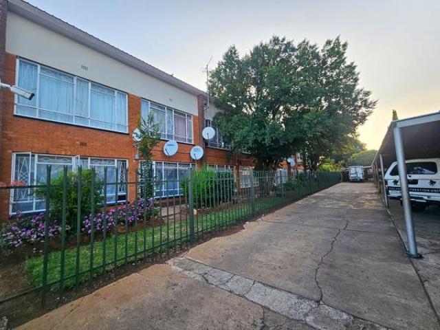 Apartment for sale in Potchefstroom, Tlokwe Local Municipality