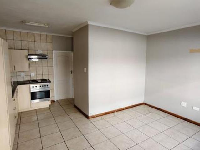 Apartment for sale in Dr Kenneth Kaunda, North West