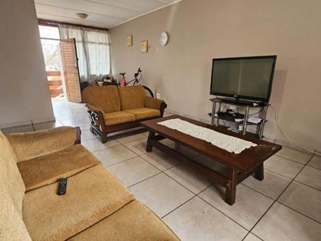 Apartment for sale in Dr Kenneth Kaunda, North West