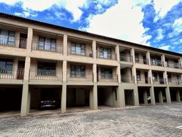 Apartment for sale in Potchefstroom, Tlokwe Local Municipality