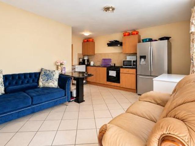 Apartment for sale in Potchefstroom, Tlokwe Local Municipality