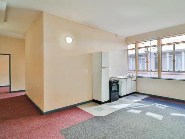 Apartment for rent in Waterkloof, Gauteng