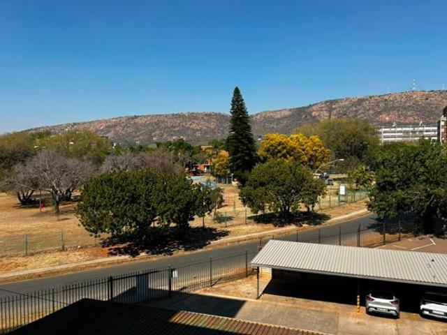 Apartment for rent in Waterkloof, Gauteng