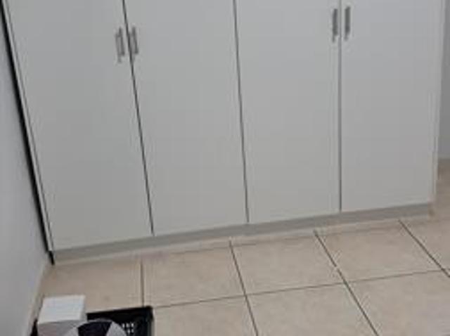 Apartment for rent in Seaview, Kwazulu-natal