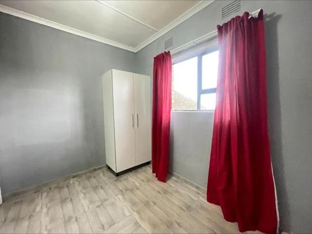 Apartment for rent in Seaview, Kwazulu-natal