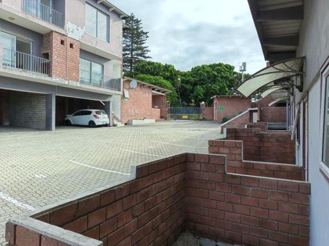 Apartment for sale in Nelson Mandela Bay Ward 18, Nelson Mandela Bay Metropolitan Municipality