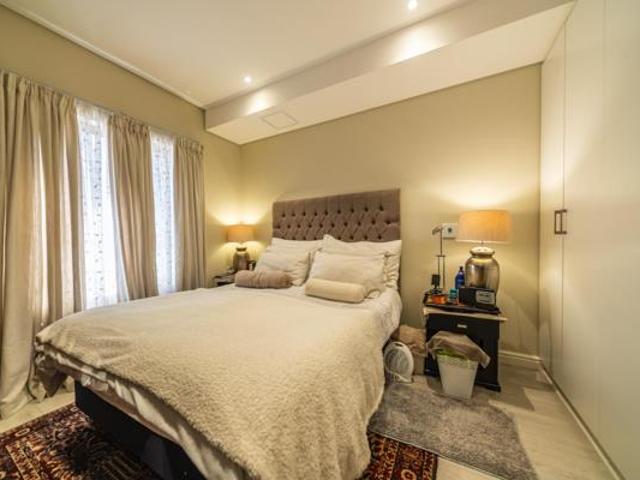 Apartment for sale in Cape Town, Western Cape