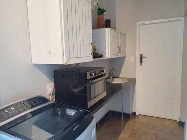 Apartment for rent in Waterkloof, Gauteng