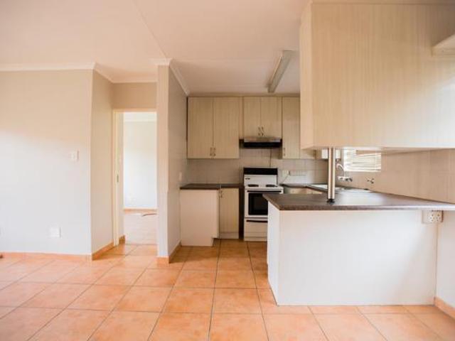 Room for rent in Waterkloof, Gauteng