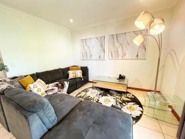 Apartment for rent in Rondebosch, Cape Town