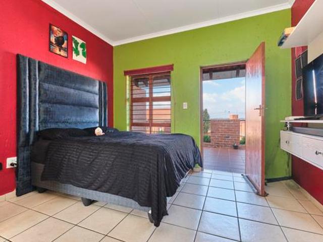 Apartment for sale in Westonaria, Gauteng