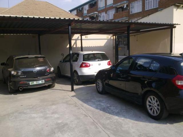 Apartment for sale in Tlhabane, North West